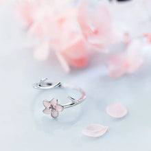 Load image into Gallery viewer, Roser Blumen Ring aus Silber