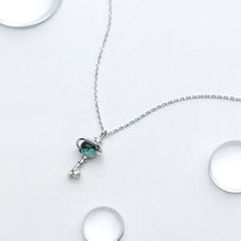 Load image into Gallery viewer, Planeten-Schlüssel Halskette aus Silber