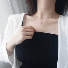 Load image into Gallery viewer, Dreieck Kristall Halskette aus Silber