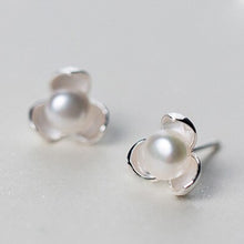 Load image into Gallery viewer, Perlen Knospen Ohrstecker aus Silber
