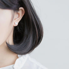 Load image into Gallery viewer, Perlen Knospen Ohrstecker aus Silber