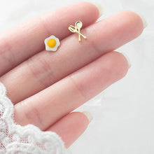 Load image into Gallery viewer, Eier Ohrstecker aus Silber