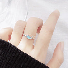 Load image into Gallery viewer, Whale ring made of silver