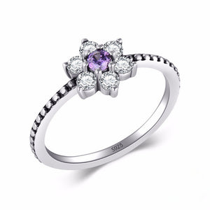 Violetter Blumen Ring