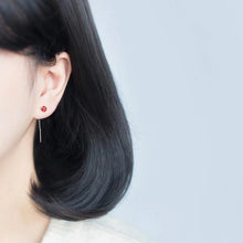 Load image into Gallery viewer, Kristall Ohrringe aus Silber
