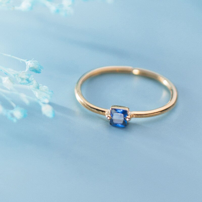 Blauer Kristall Ring aus Silber