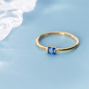 Blauer Kristall Ring aus Silber