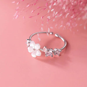 White Flower Silver Ring